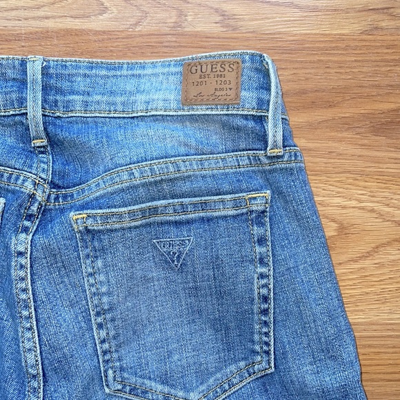 Guess jeans - Picture 3 of 8